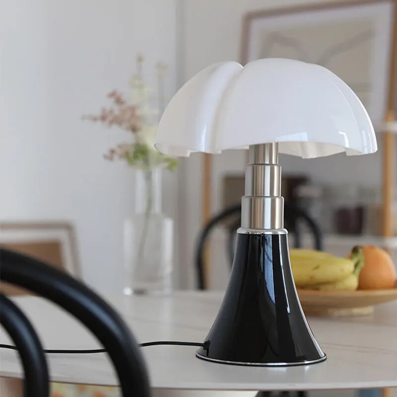 Cromos | Lampe de Table Fleur Élégante