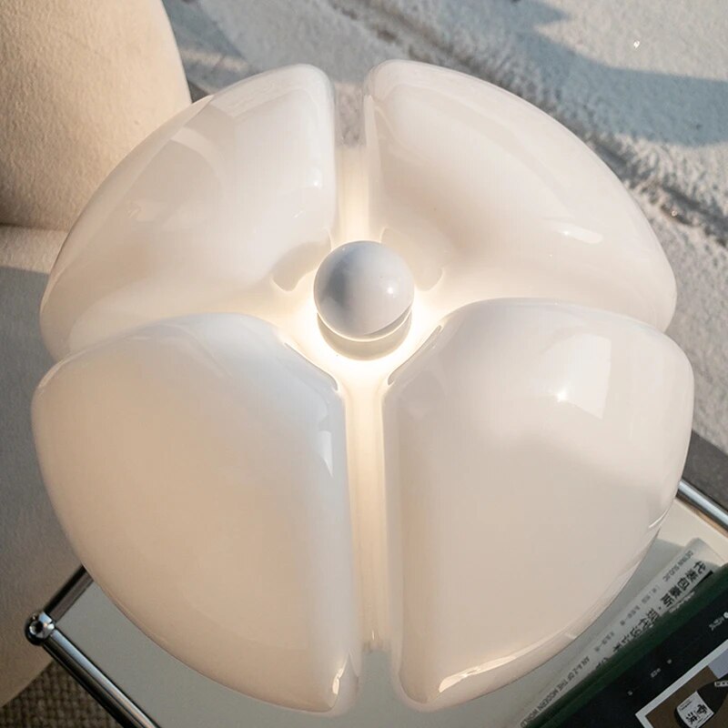 Cromos | Lampe de Table Fleur Élégante