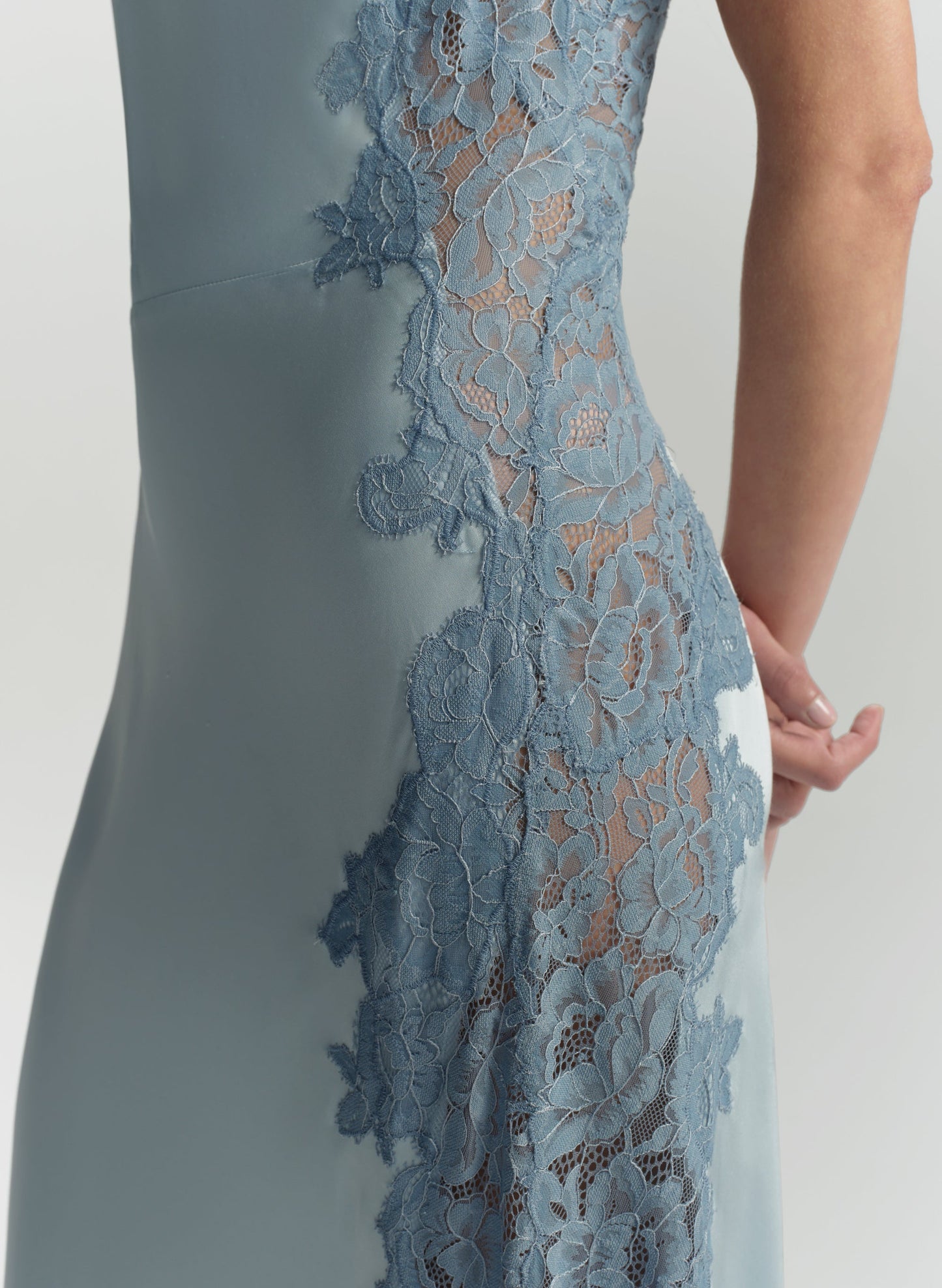 Robe midi en satin et dentelle Cromos Lou