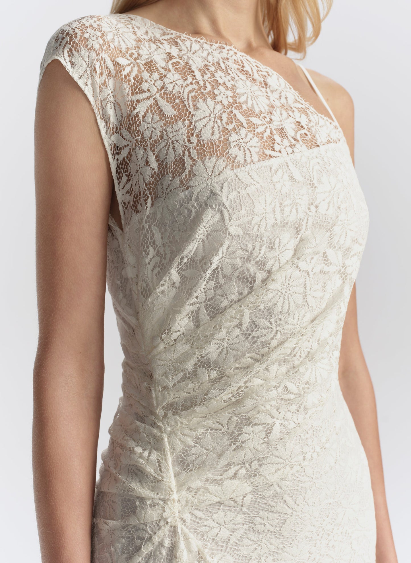 Robe en dentelle Cromos Gia