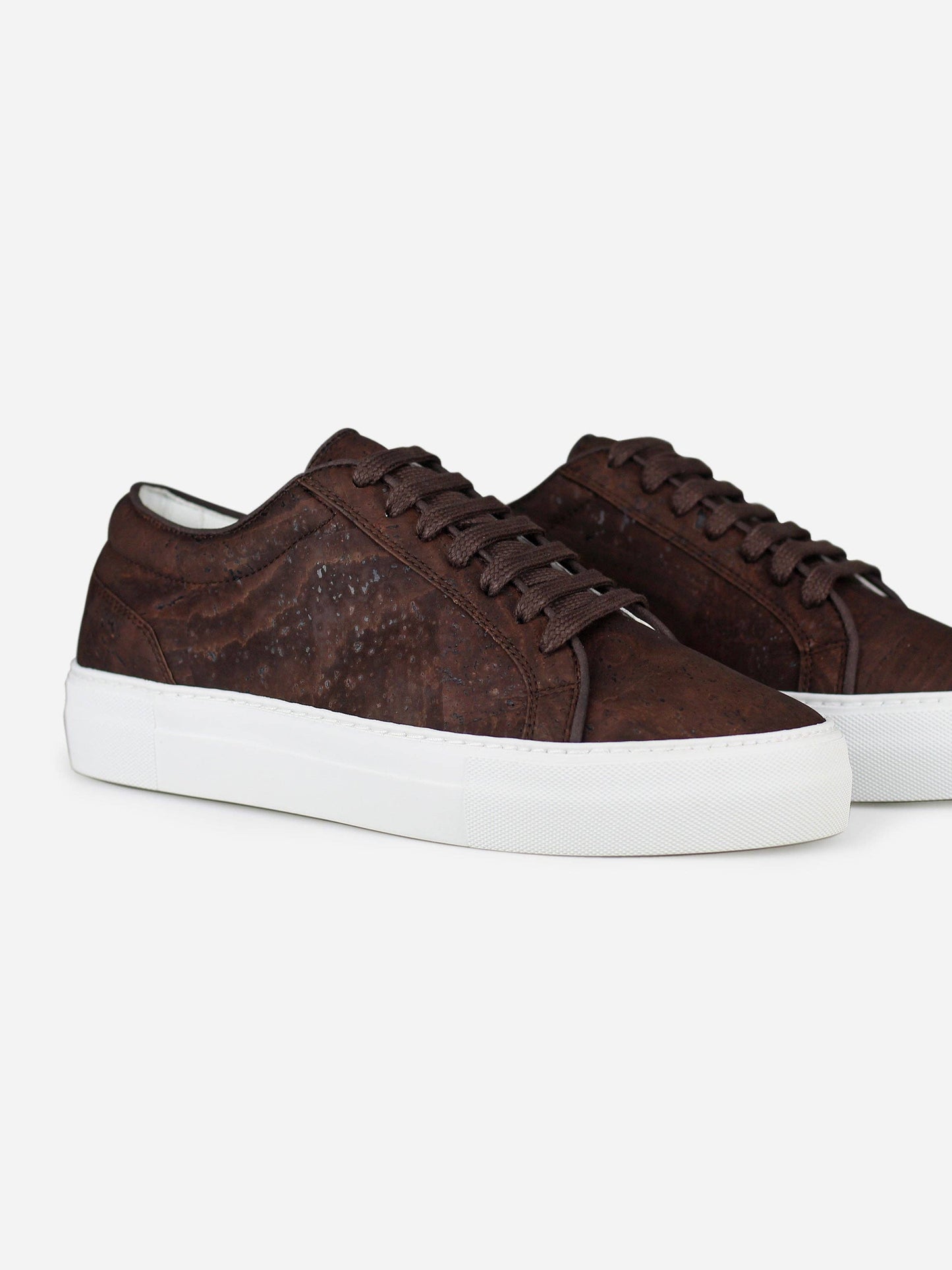 Cromos Essential - Baskets marron Castanha de QURC