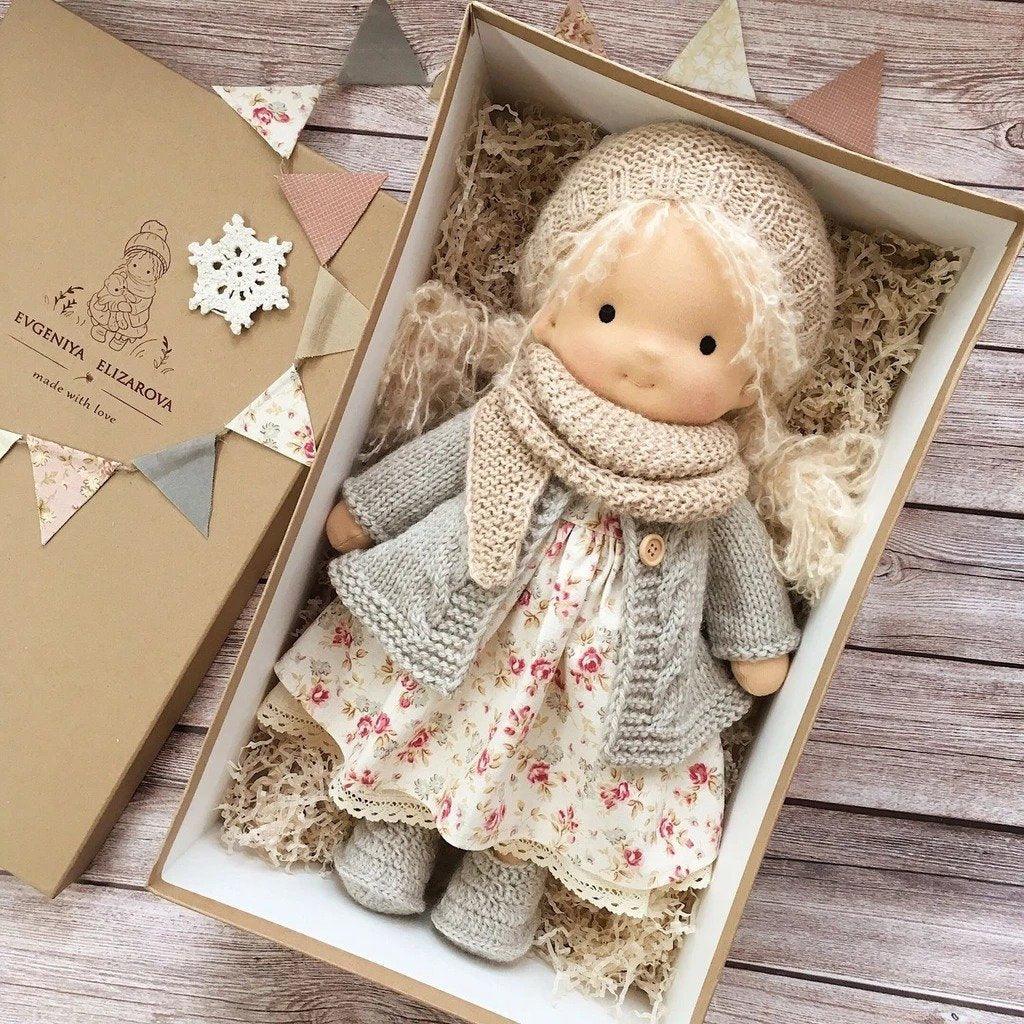 Cromos | Poupée Artisanale Douce Fait Main – Lana Waldorf